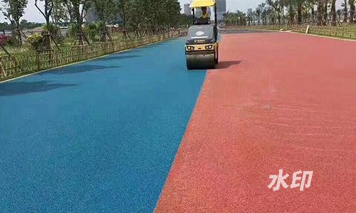 瀝青路面和水泥路面相比哪個好？
